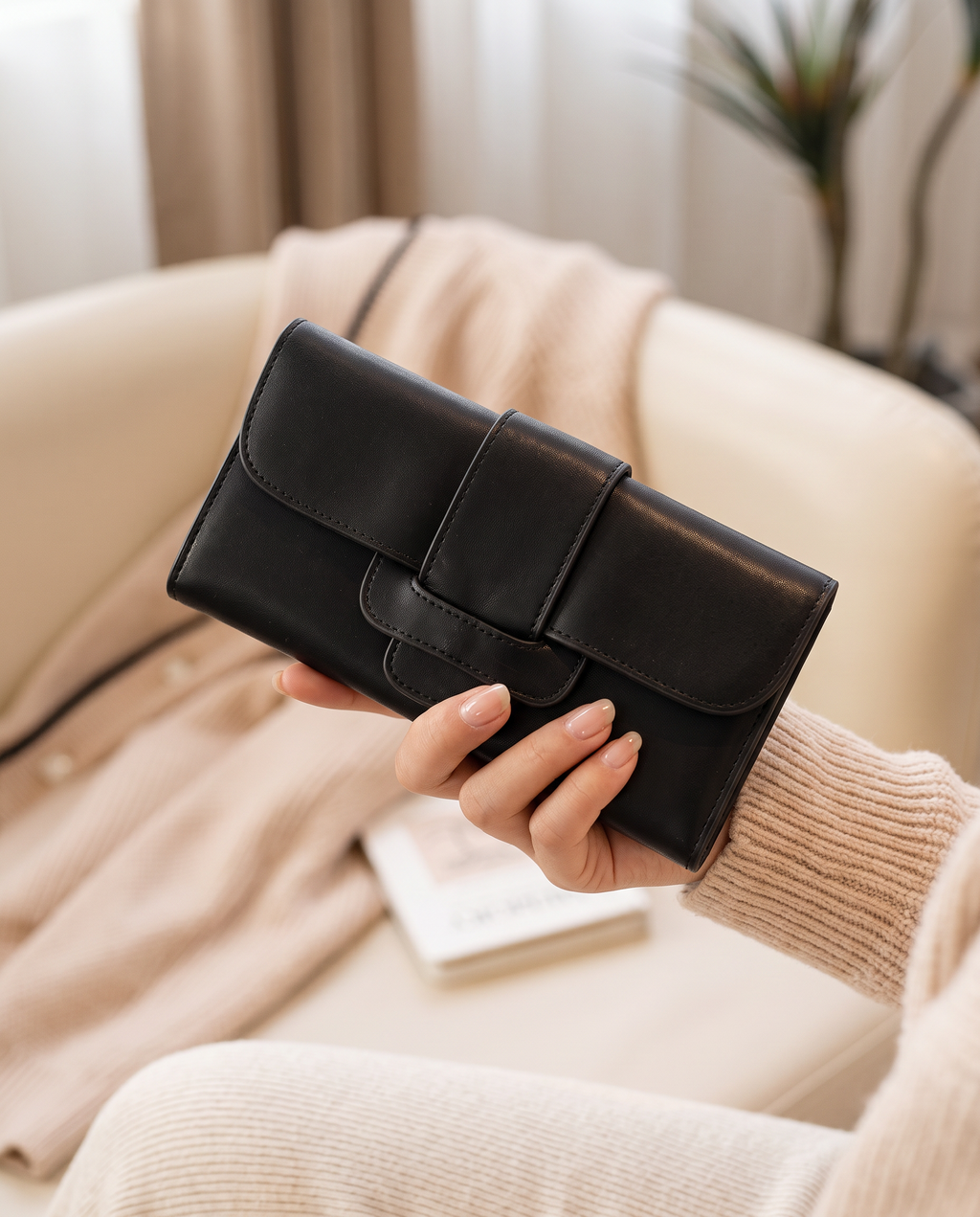 Literary Small Hand Holding Mobile Phone Bag